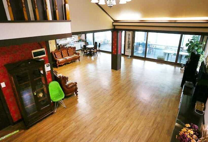 Yangpyeong Ganggaui Achim Pension