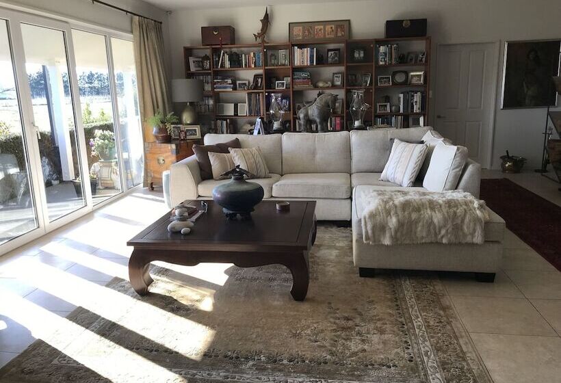 민박 Chateau Pritchard