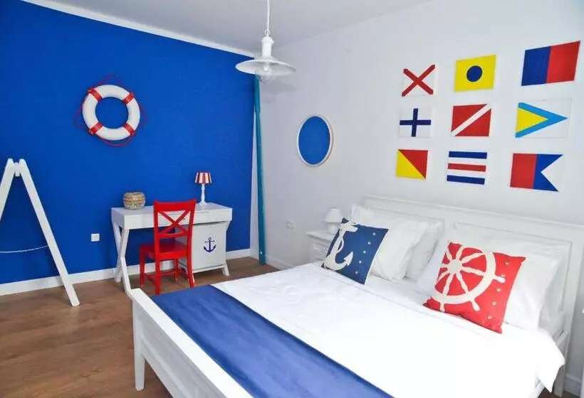 ベッドアンドブレックファースト Nautical Rooms Old Town