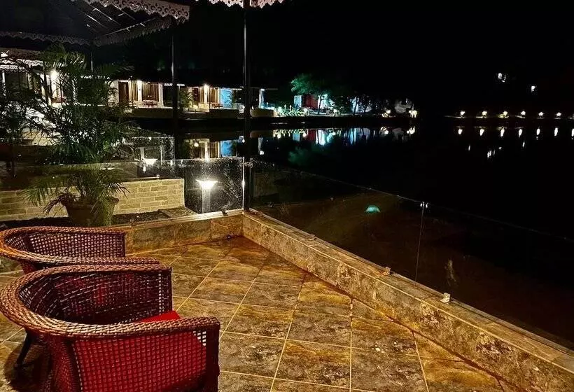 Aamiaismajoitus (B&B) Veda5 Wellness Retreat & Spa
