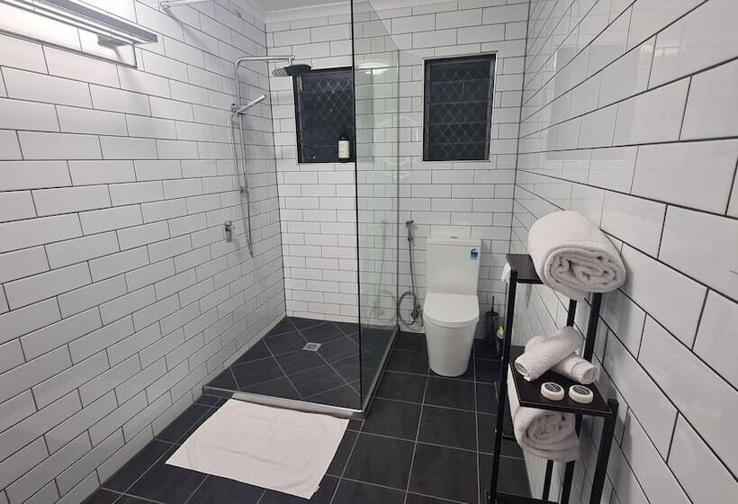 Emthree Seaside Apartments