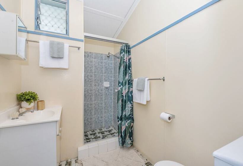 Emthree Seaside Apartments