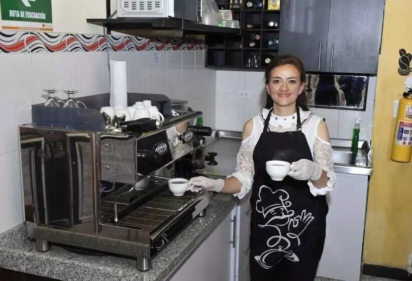 ホテル Aroma Del Bosque Posada Cafe