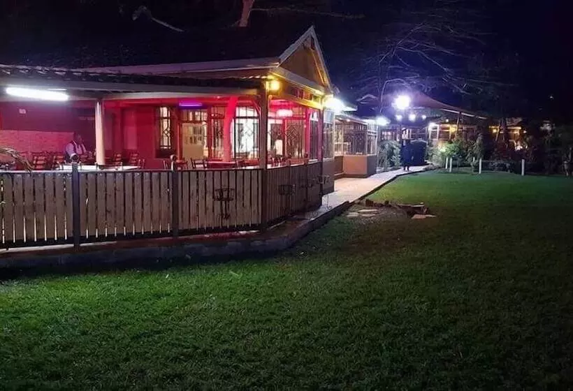 Hotelli Edgewood Country Place