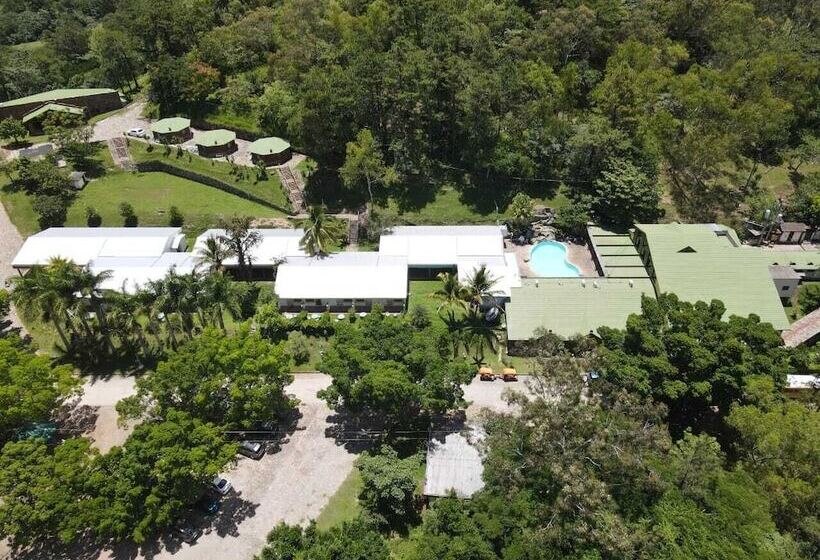 فندق Entre Pinos