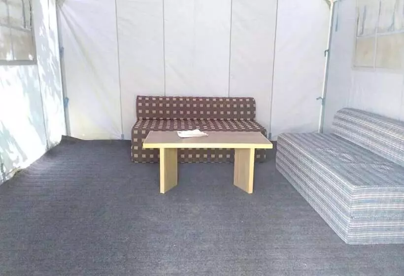 هتل Grapes Garden Resort Hunza