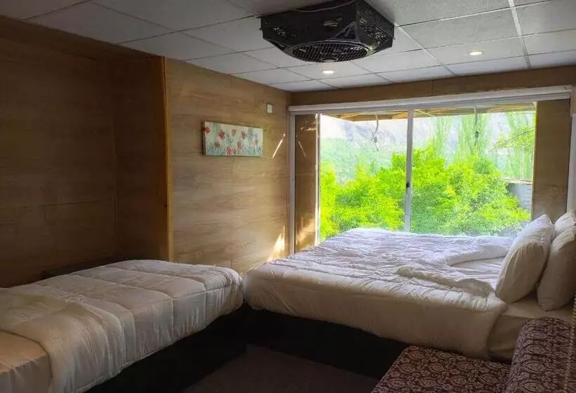 هتل Grapes Garden Resort Hunza