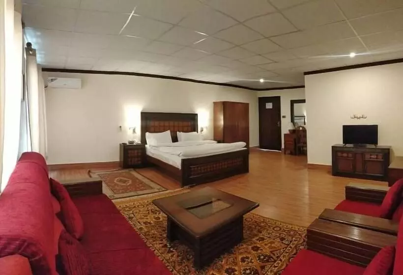 هتل The Guest House Hunza