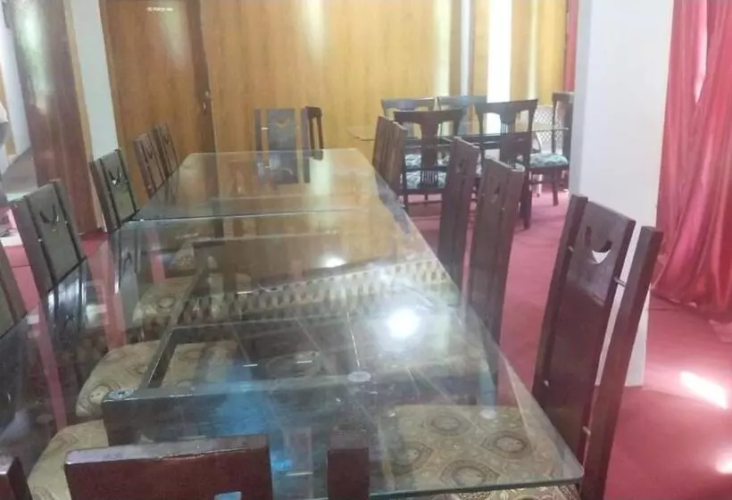 هتل The Guest House Hunza