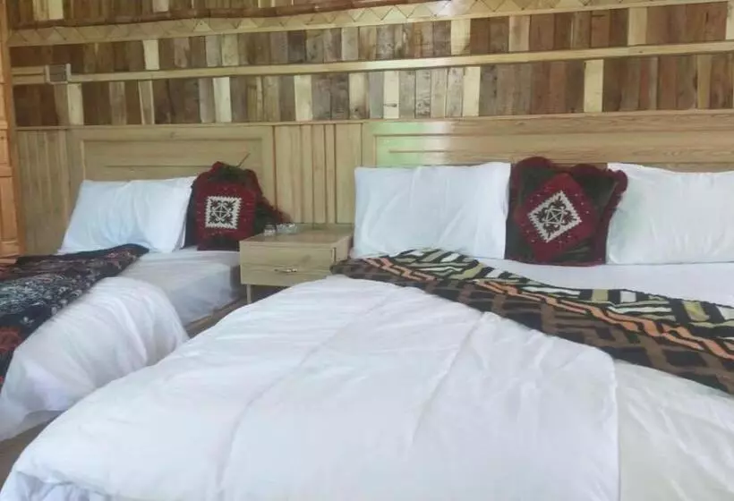 هتل The Guest House Hunza