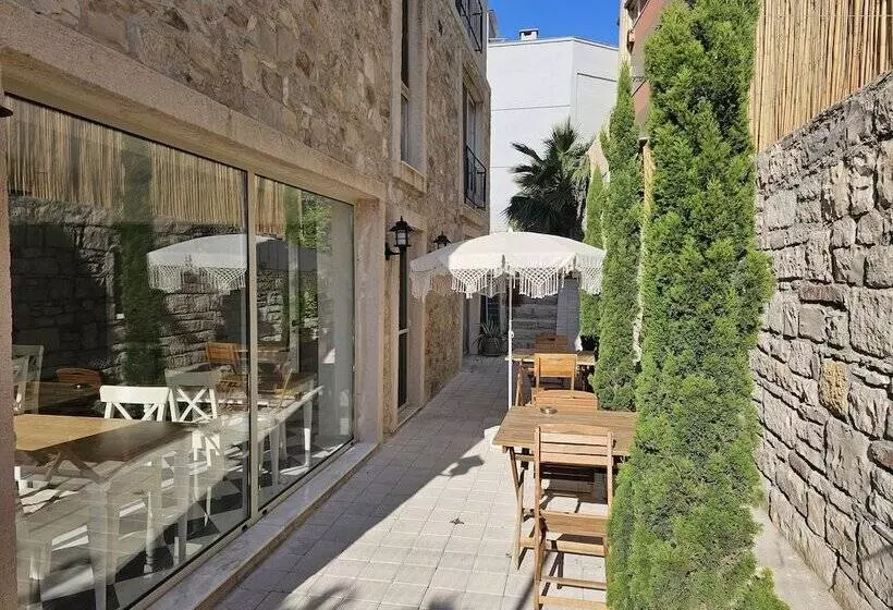 ホテル Kuğu Urla