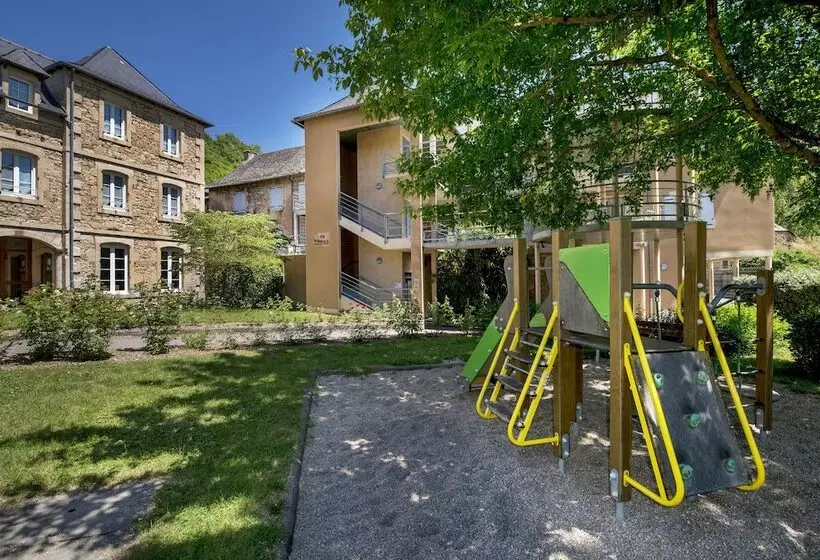 ホテル L Hôtel Des Bains   Salles La Source