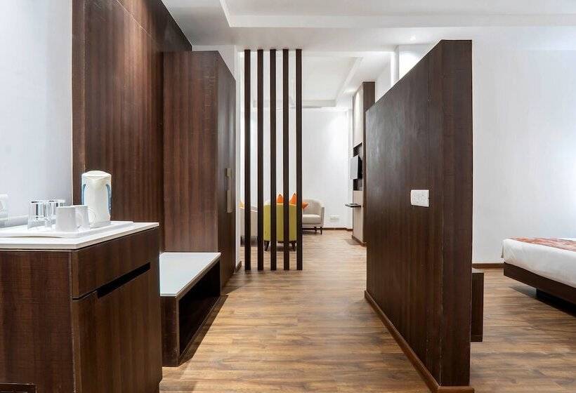 ホテル Le Roi Lake View Koti