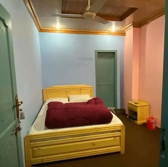 هتل Moon Palace
