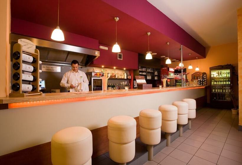 בית מלון כפרי N