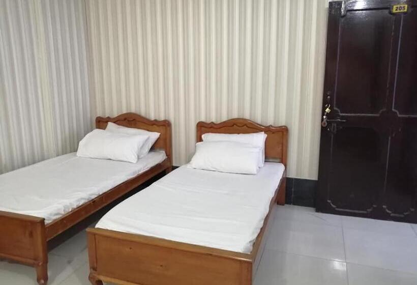 Saif Hotel And Restaurant