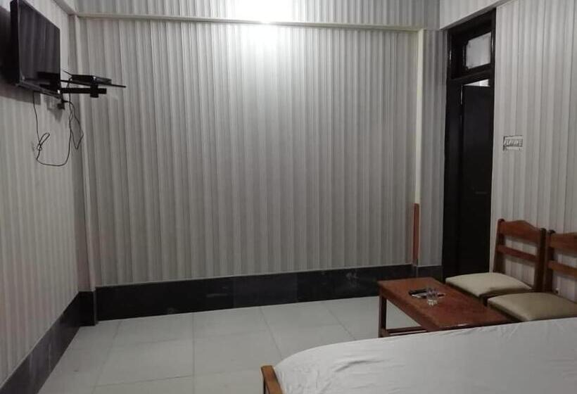 Saif Hotel And Restaurant