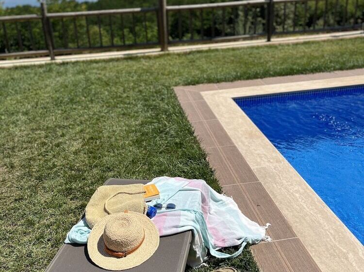 Отель Woodlodge Country Sapanca