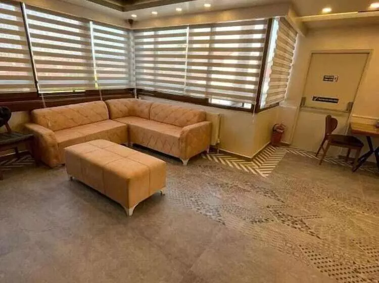 هتل Yalova Sezon