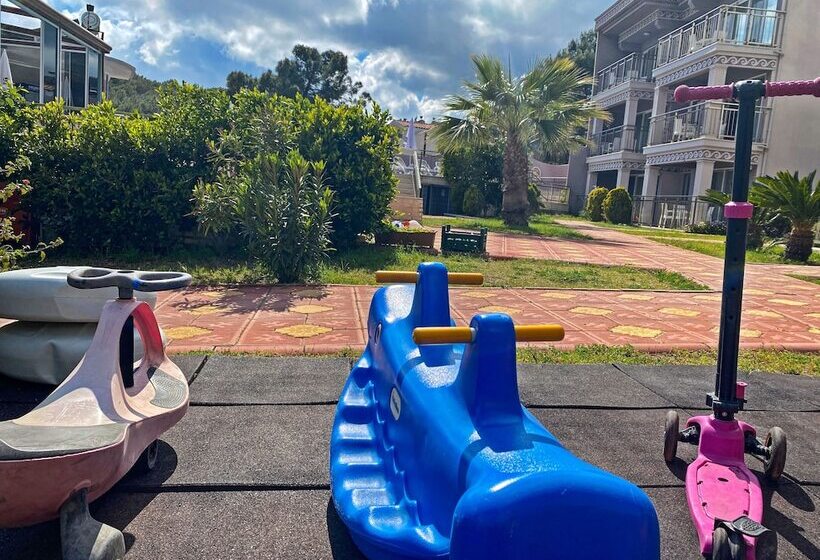 酒店 Zehra Residence Apart