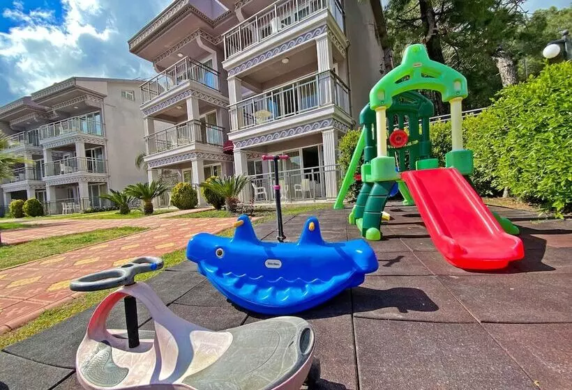 ホテル Zehra Residence Apart