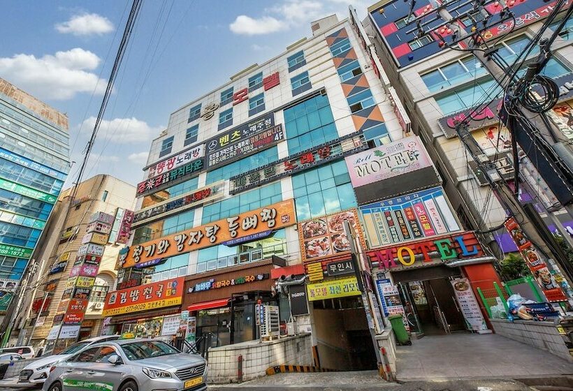 Motel Changwon Bonggok Dong Roll