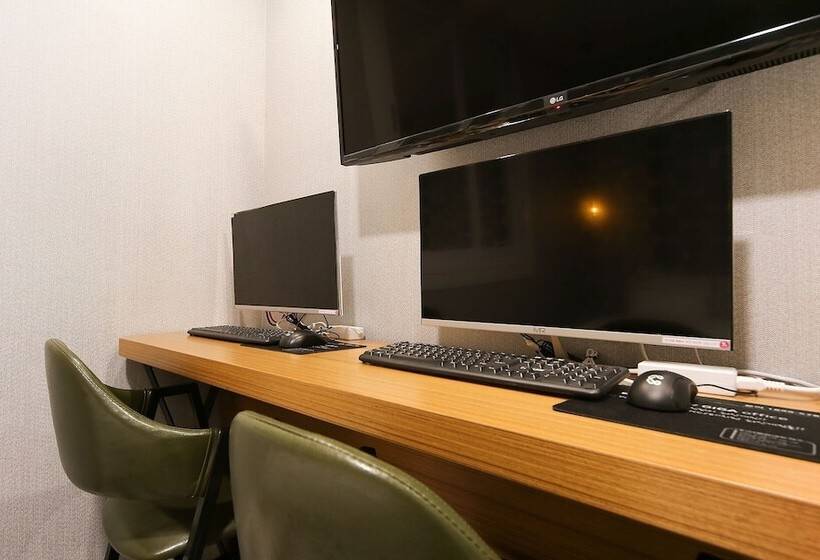 Motel Changwon Yonghodong Max