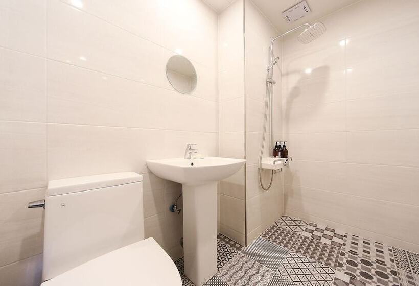 Motel Changwon Yonghodong Max