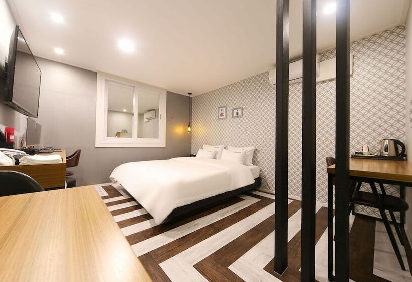 Motel Changwon Yonghodong Max