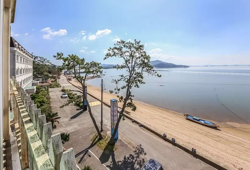 モーテル Muan Beach