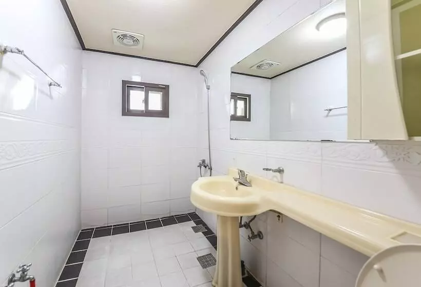 モーテル Muan Beach