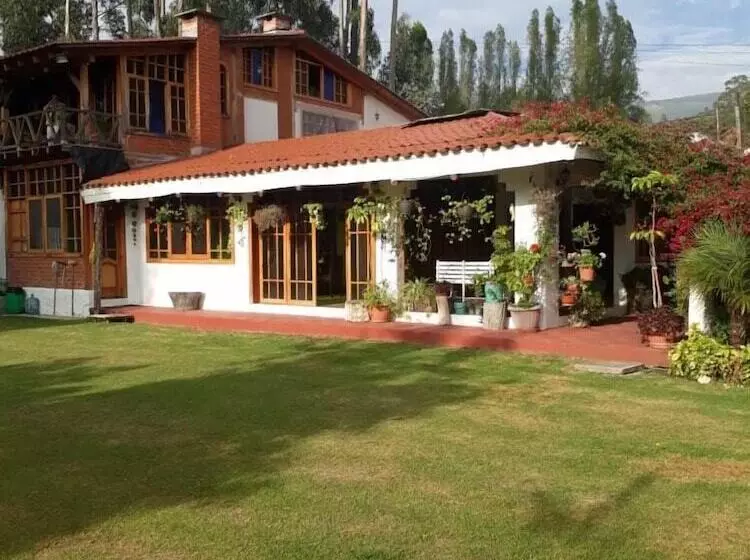 Majatalo Amaguaña Luxury Country House