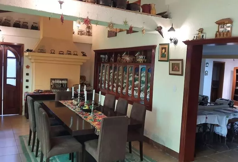 Majatalo Amaguaña Luxury Country House