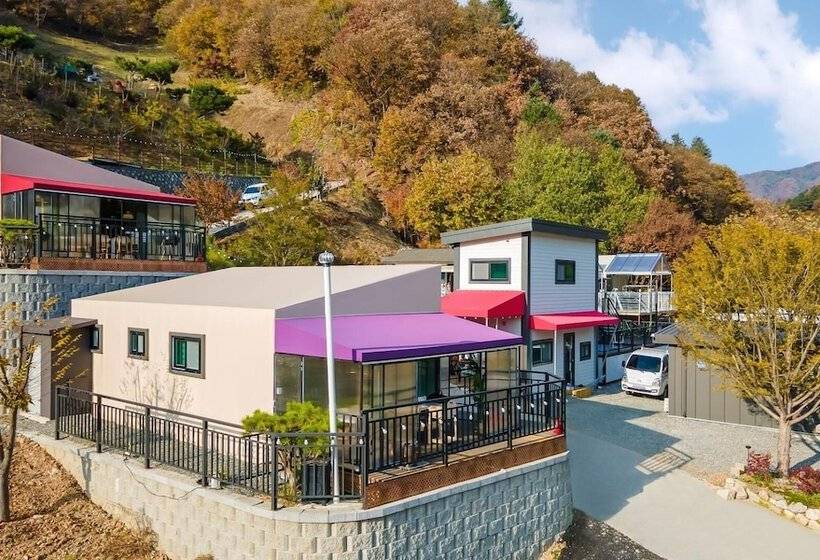 פנסיון Gapyeong Ddobagi Pet & Spa Glamping