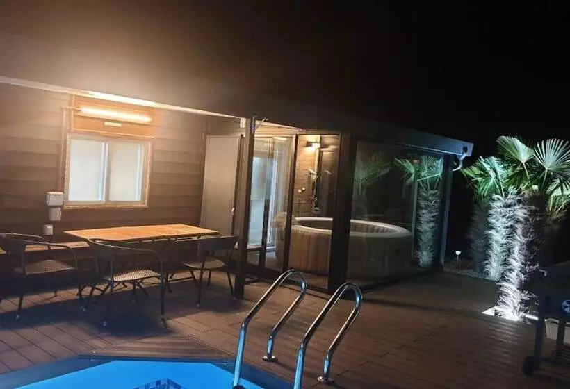 ペンション Jindo Brown Guest House