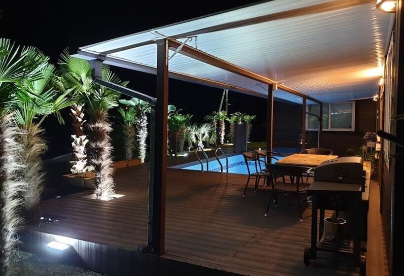 بنسيون Jindo Brown Guest House