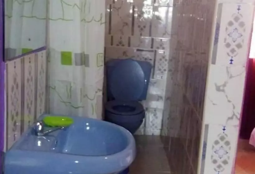 پانسیون Jopas Guest House