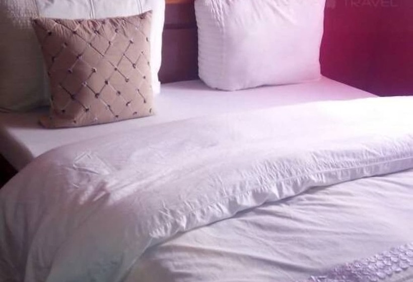 پانسیون Jopas Guest House