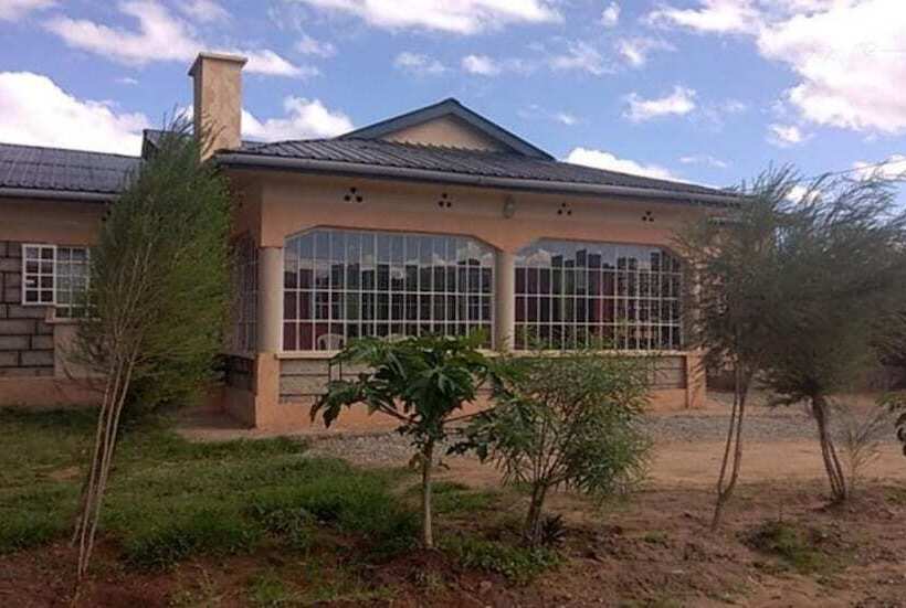 پانسیون Jopas Guest House