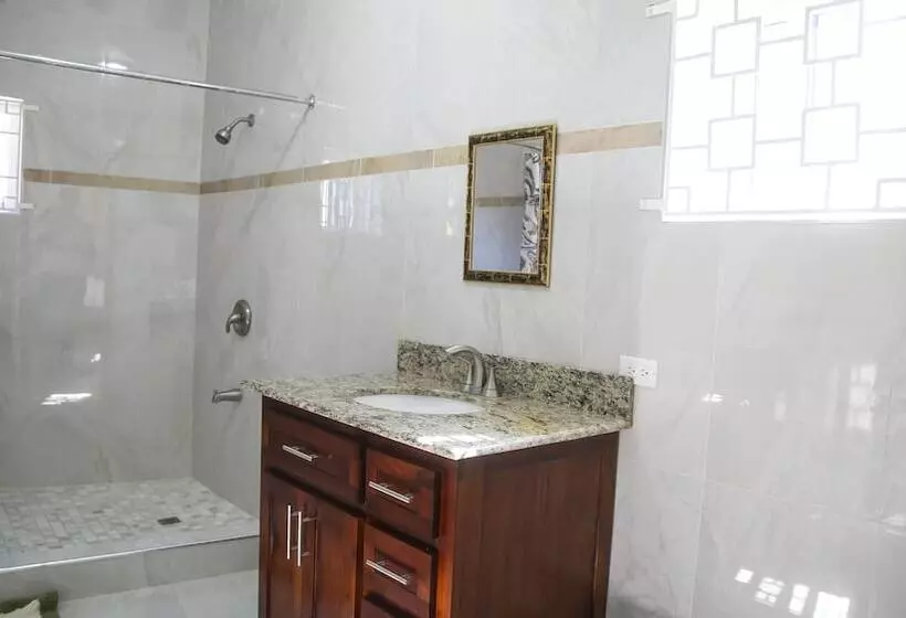 پانسیون Ocean View Terrace