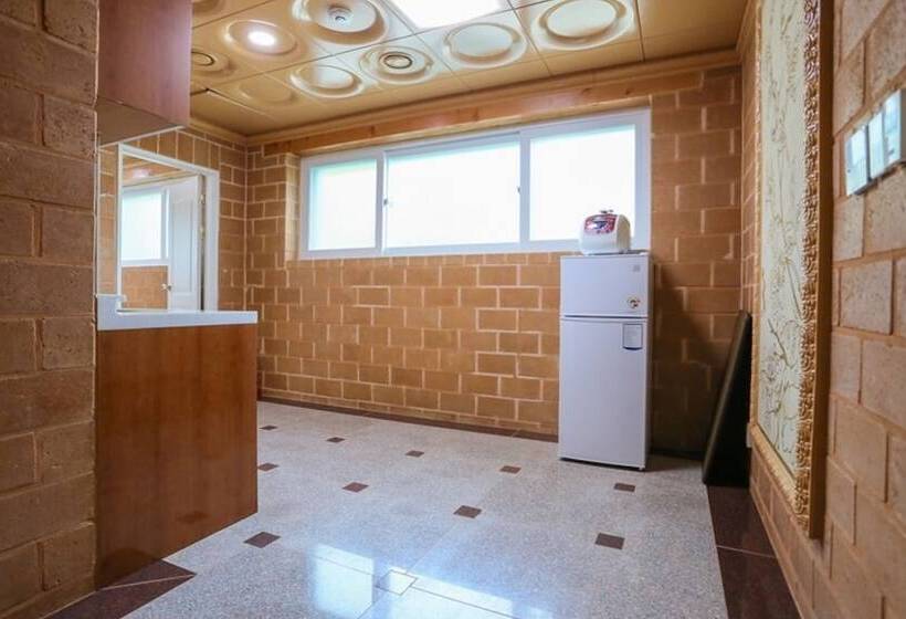 Seongju Gaya Hwangto Pension