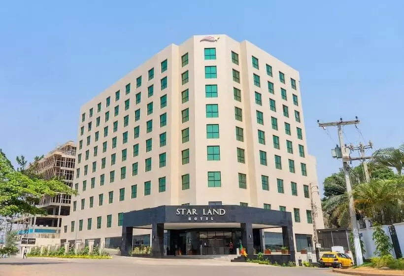 Star Land Hotel Bastos