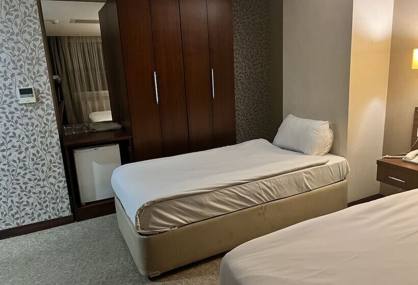 Vali Erdogan Konuk Evi Hitit Otel