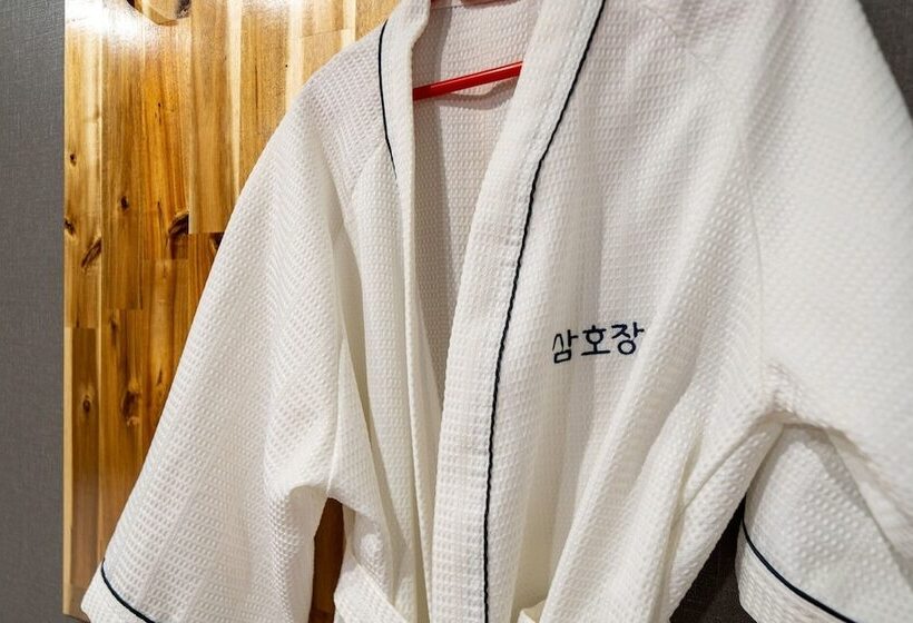 Yanggu Samhojang Motel