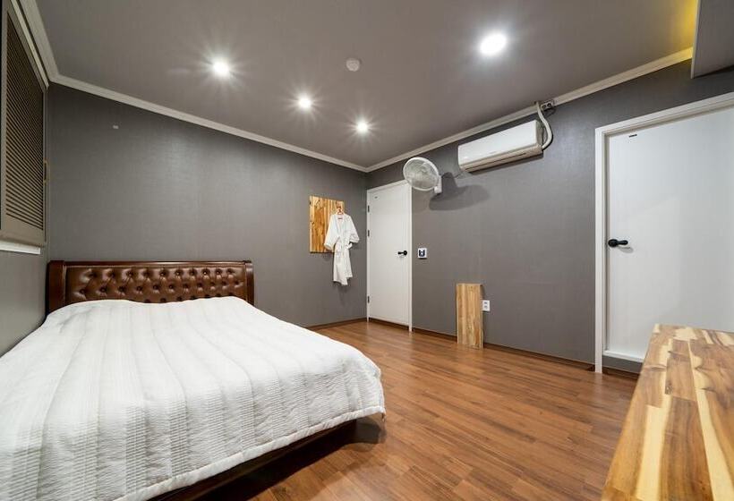 Yanggu Samhojang Motel