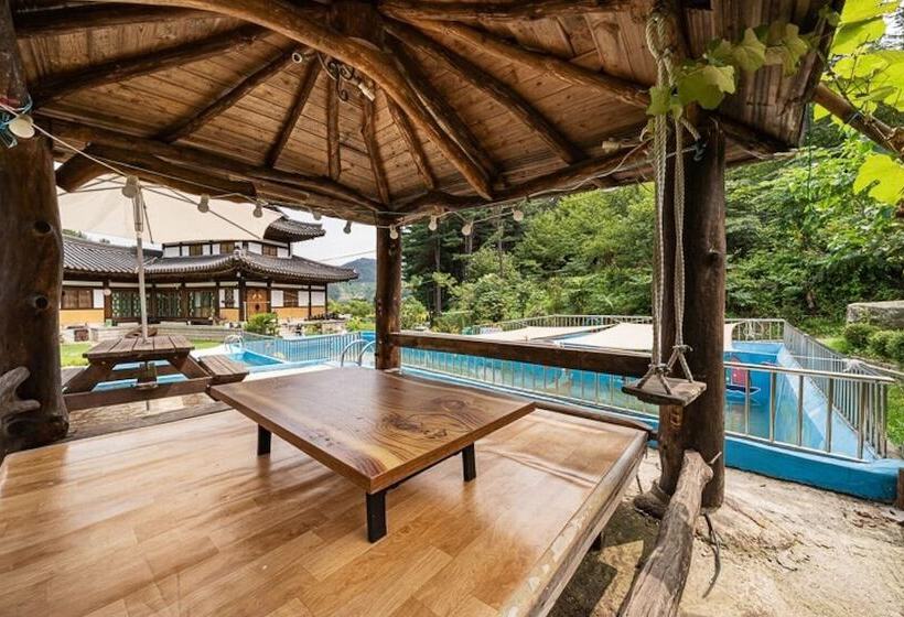 Yangpyeong Cheonnyeoncho Hanok Pension