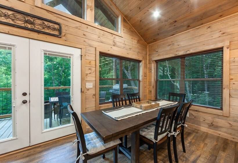 Brand New Freedom Cabin With Large Deck By Redawning