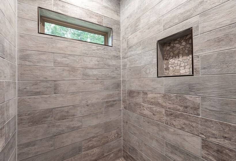 Brand New Freedom Cabin With Large Deck By Redawning