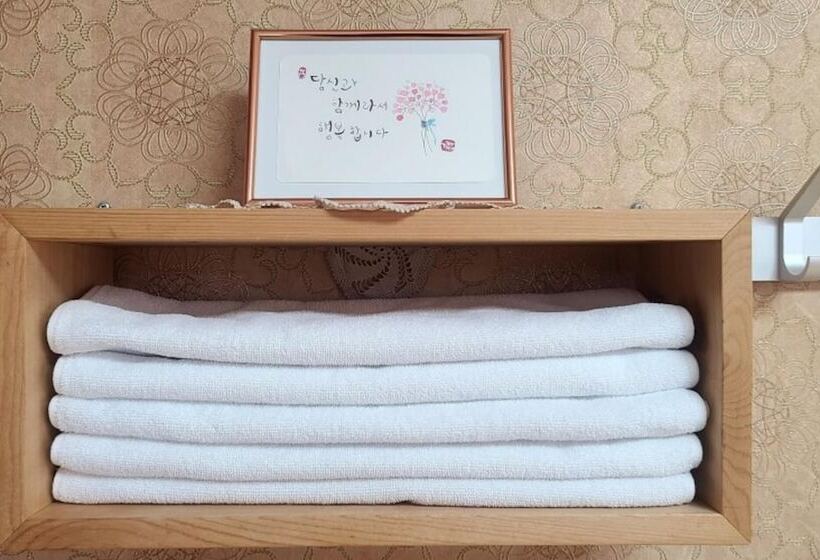 Damyang Lara 345 Pension