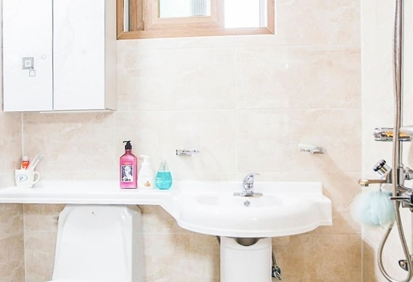 Damyang Lara 345 Pension